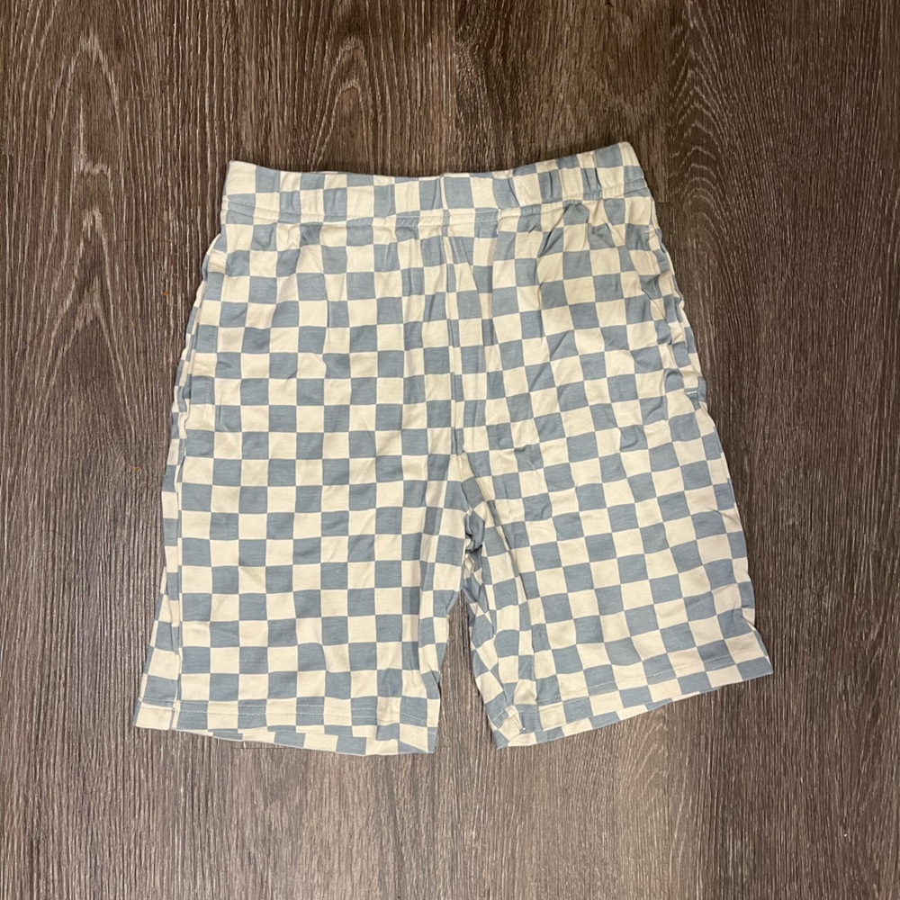 Gender neutral cotton shorts 10/12